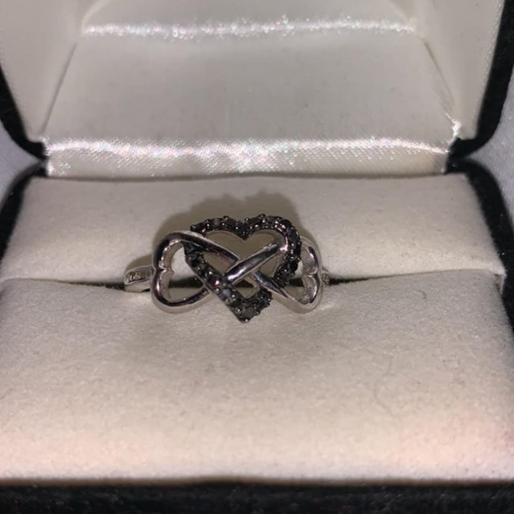 ✨Heart Infinity Ring ✨